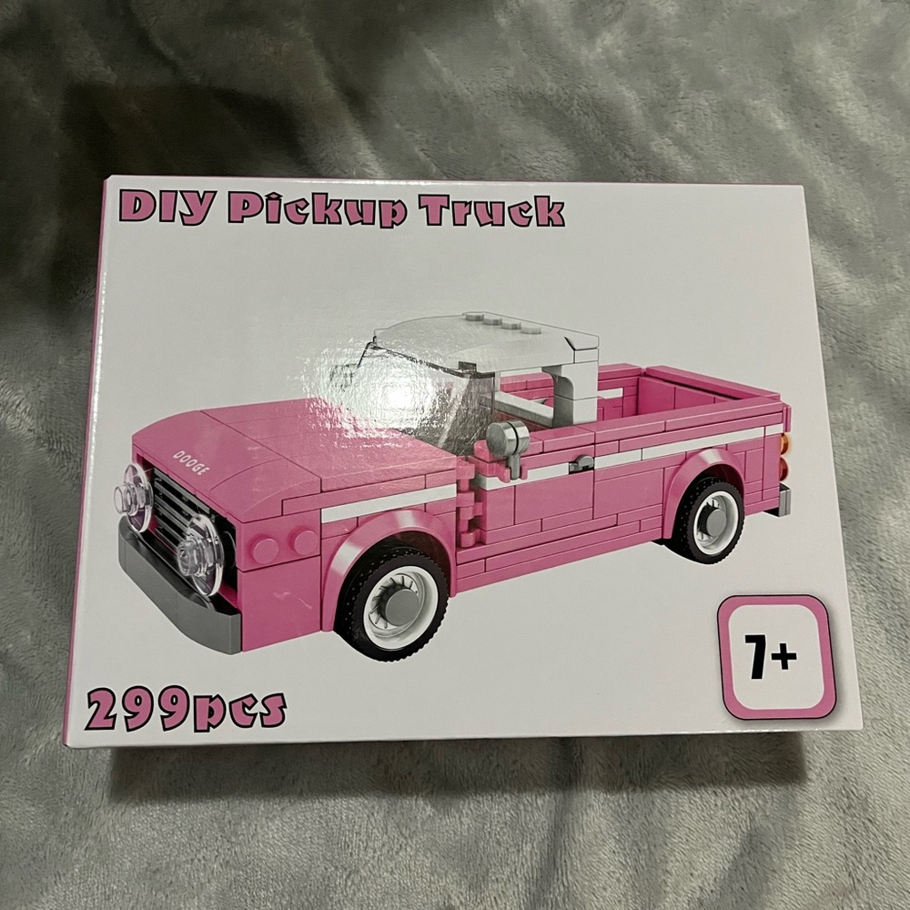 DIY Pickup Truck Building Set - Pink